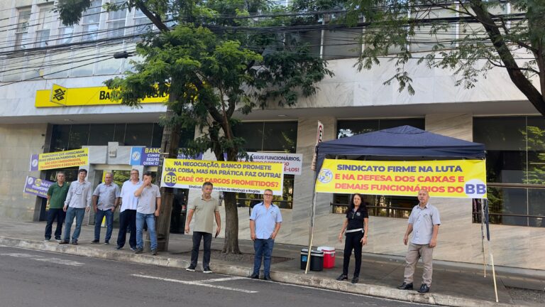 Banco do Brasil descumpre acordo e trabalhadores protestam
