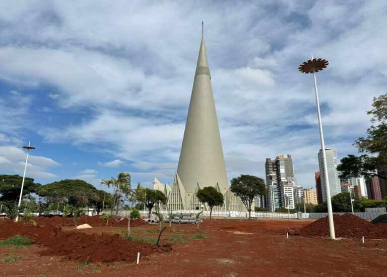 Obras do Eixo Monumental seguem sem previsão de entrega