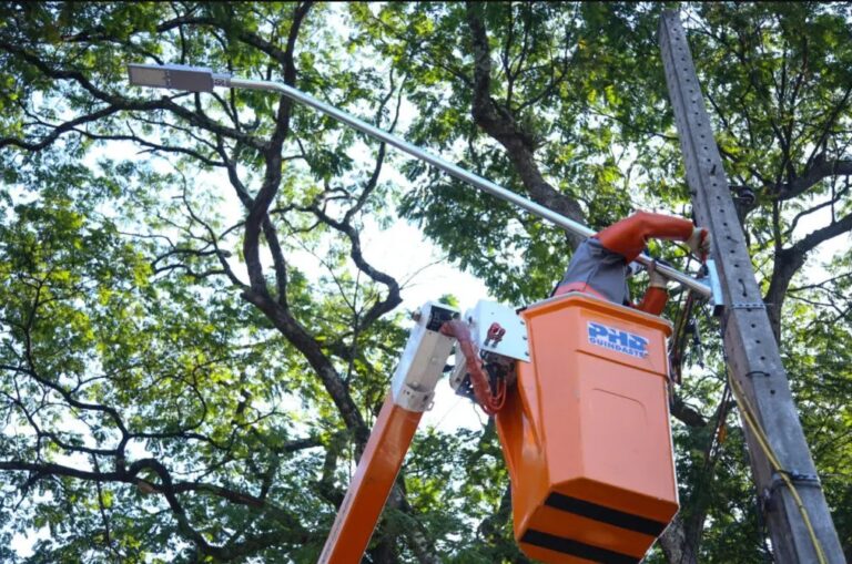 Vereadores criam comissão para analisar contrato de PPP da Iluminação