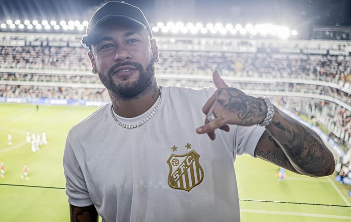 Neymar rescinde com Al-Hiilal e pode voltar para o Santos