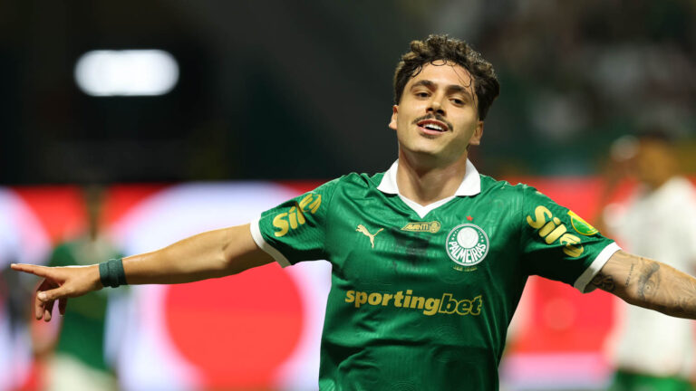 Palmeiras vence Portuguesa em estreia no Paulistão