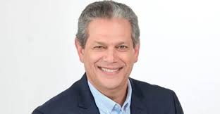 “Estamos ansiosos para começar este novo capítulo e trabalhar por Maringá, diz Silvio Barros