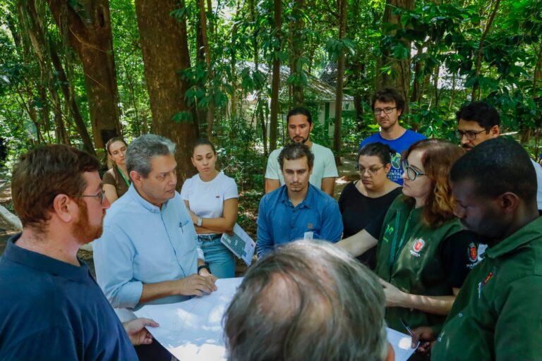 Silvio Barros visita Parque do Ingá e destaca impacto negativo do estado atual