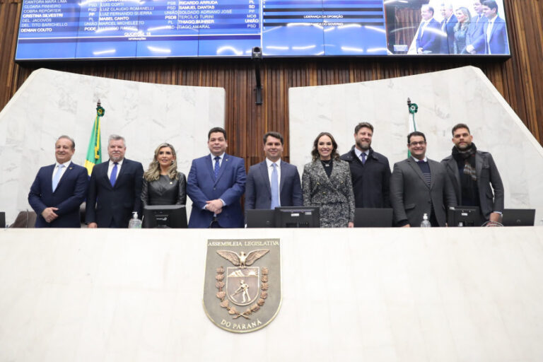 Mesa Diretora toma posse em Sessão Especial no dia 3 de fevereiro