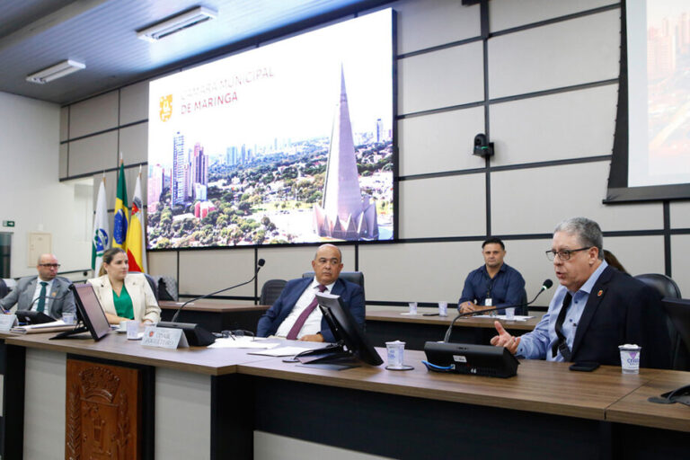 Fazenda aponta que situação é delicada e congela R$ 80 milhões