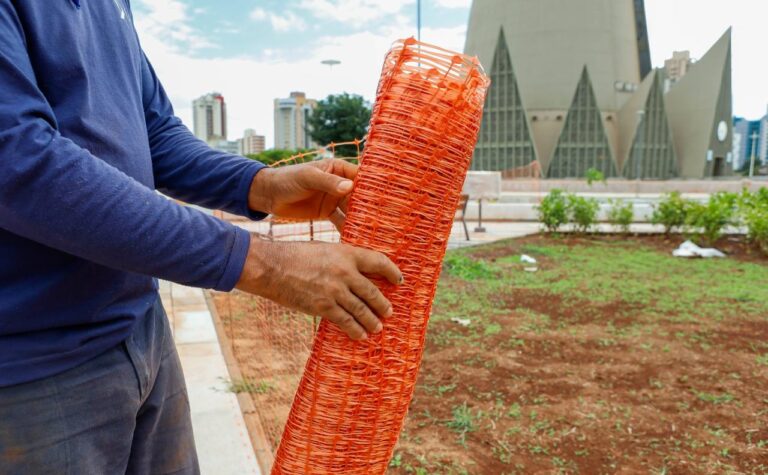 Obras no estacionamento da Catedral tem início