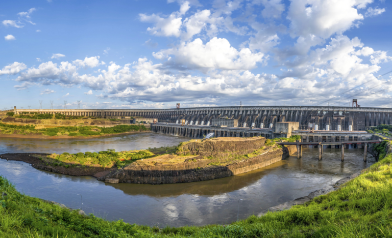 Itaipu reforça compromisso com transparência e investimentos socioambientais