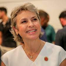 Sandra Jacovós assume como prefeita interina durante viagem de Barros