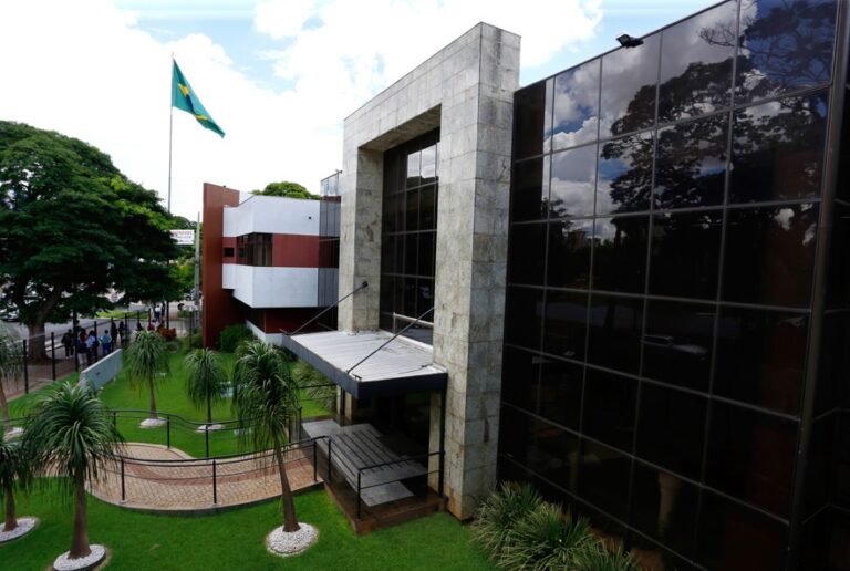 Câmara deve abrir nova licitação para contratação de vigilantes