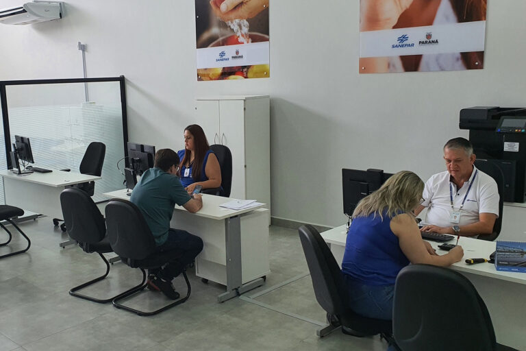 Sanepar lança programa Água em Dia