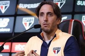 São Paulo banca Zubeldía como técnico