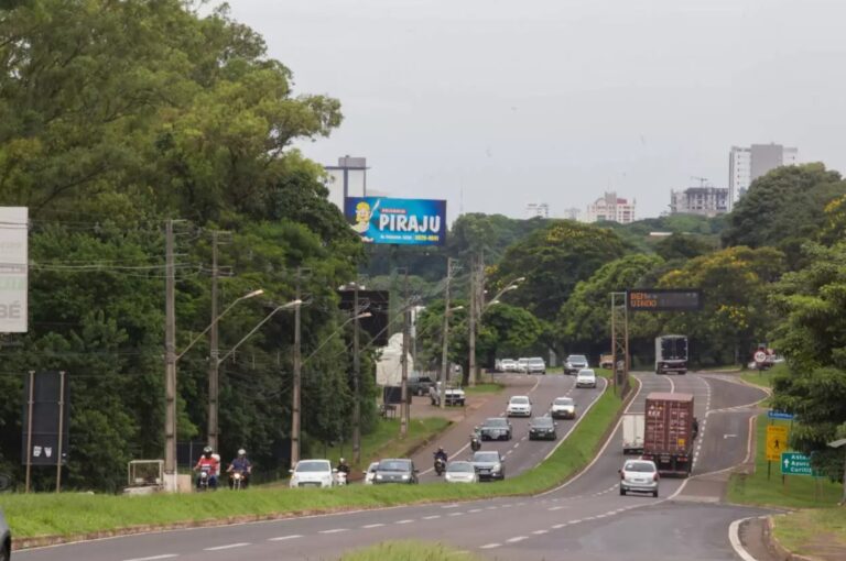 Prefeitura e Dnit discutem municipalização da Avenida Colombo