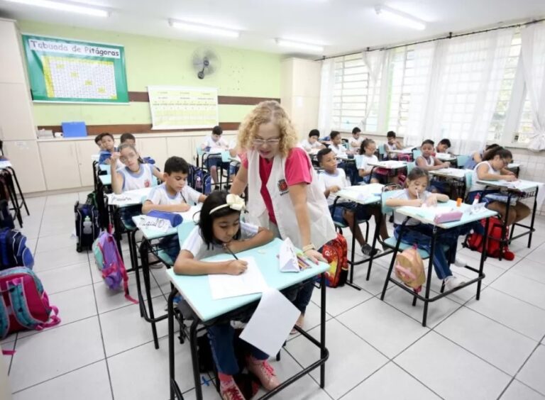 Maringá ganha iniciativa para enfrentar evasão escolar