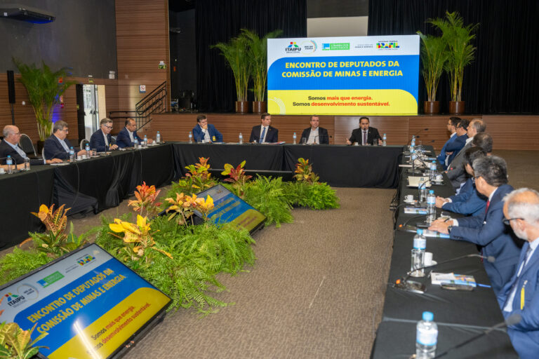 Itaipu recebe encontro da Comissão de Minas e Energia da Câmara dos Deputados