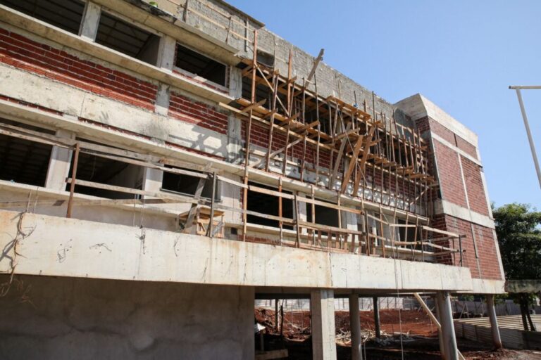 Obras da educação estão atrasadas e somam R$ 147 milhões