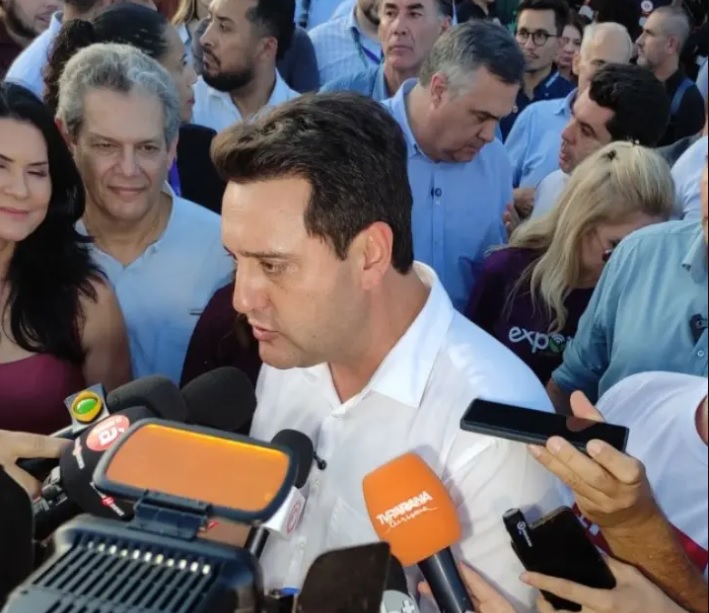 Governador Ratinho Jr prestigia abertura oficial da Expoingá 2025