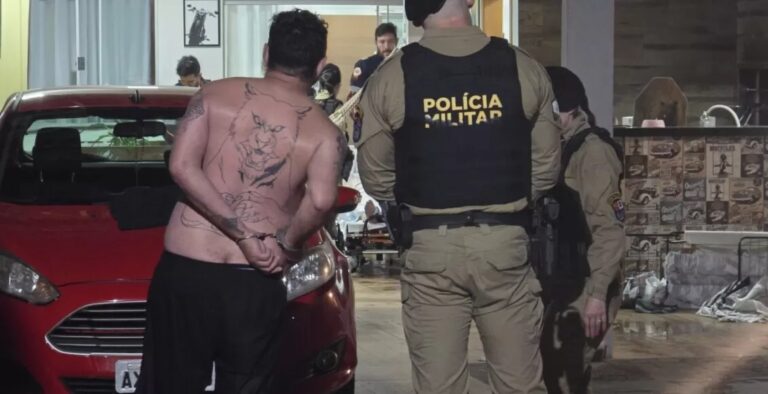 Marido tenta matar esposa carbonizada