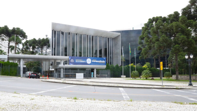 Coluna ADI