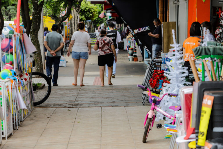 Maringá é a 2ª cidade do Paraná que mais abriu empresas com Selo Baixo Risco