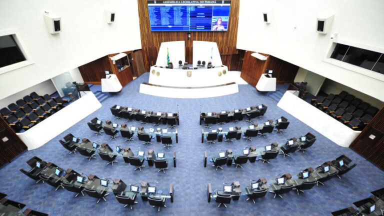 Novo Código de Ética da Assembleia prevê punição para violência política de gênero, injúria racial e ofensas nas redes sociais