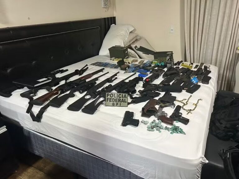 Operação da Polícia Federal mira tráfico internacional de armas