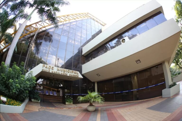 Prefeitura gastou R$ 33 milhões em horas extras em 2024
