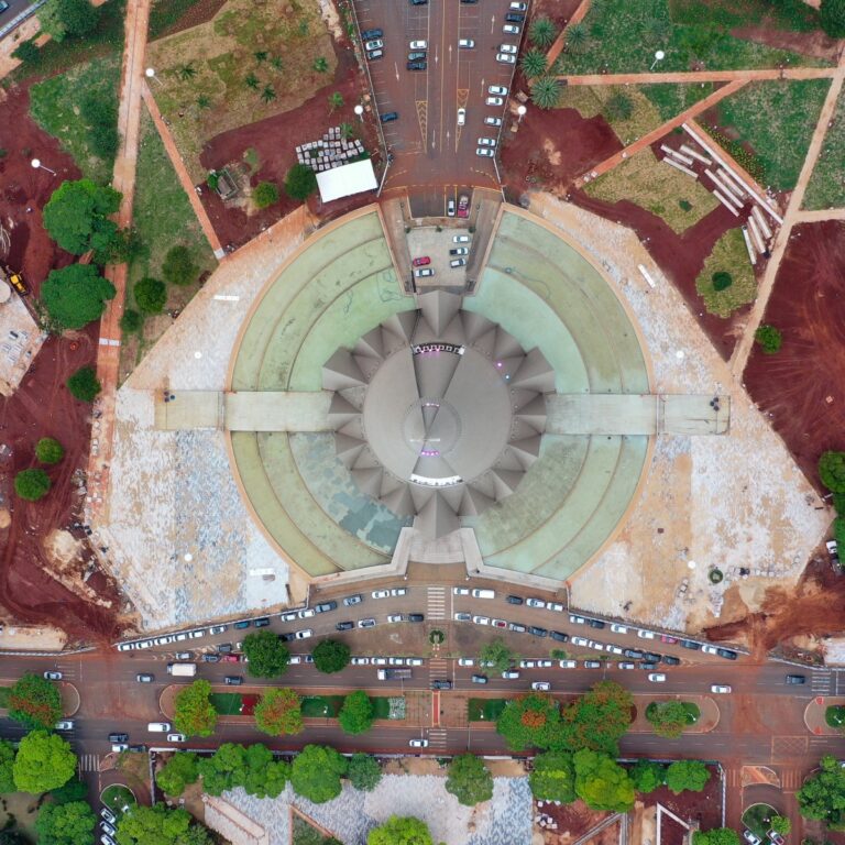 Eixo Monumental ficará R$ 400 mil mais caro