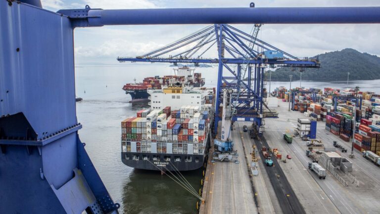 Empresas maringaenses enfrentam tarifaço dos EUA