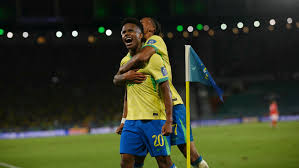 Brasil joga bem no Maracanã e derrota Chile pelas Eliminatórias