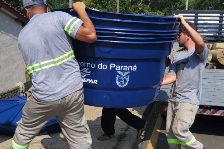 Cidade recebe 200 kits de reservatórios da Sanepar