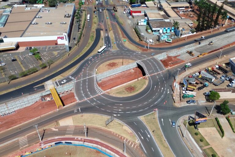 Obras do Trevo do Catuaí chegam a 75% e rotatória será liberada
