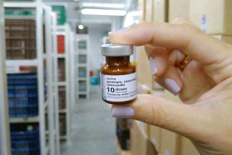 Maringá já aplicou 877 doses de vacina contra sarampo