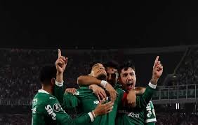 Palmeiras supera pressão e derrota River