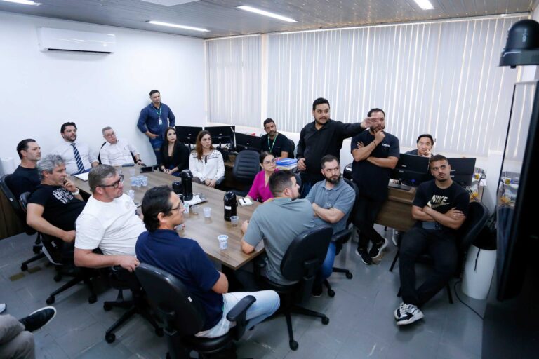 Câmara cobra organização da fiação e melhorias na PPP da iluminação