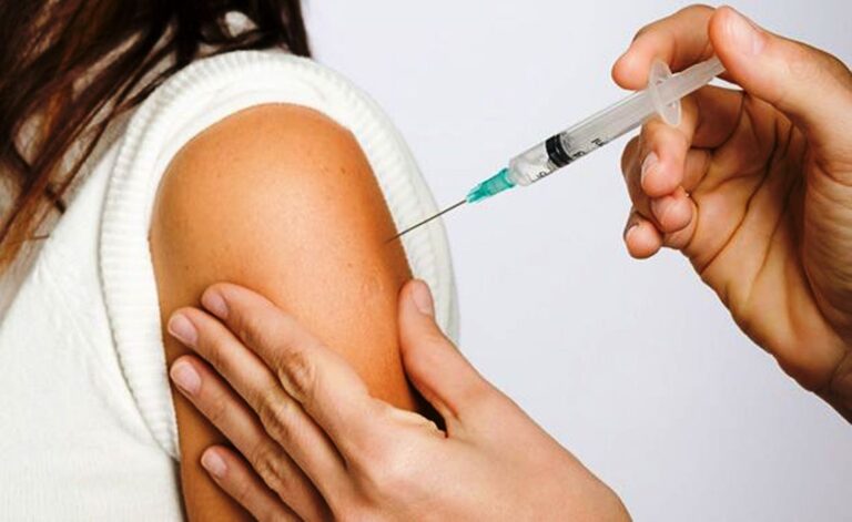 Saúde já vacinou 73% do público alvo contra HPV